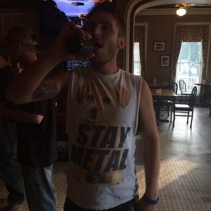 Meet your Posher, Dustin